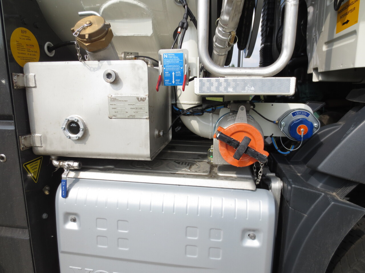 Camión cisterna VOLVO FM: foto 7 Camión cisterna VOLVO FM: foto 7