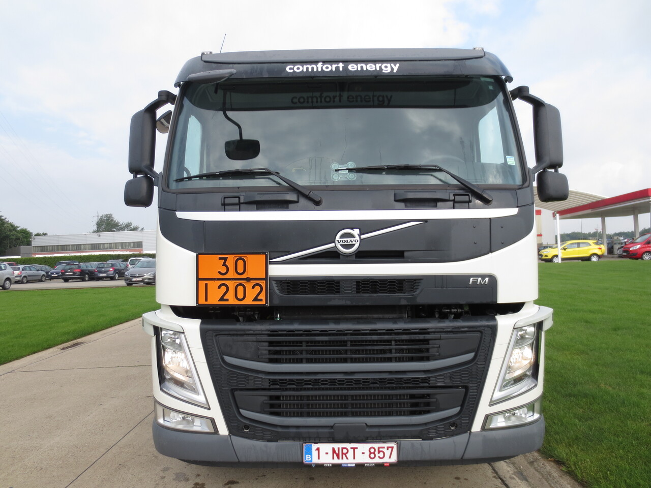 Volvo FM - Camión cisterna: foto 2 Volvo FM - Camión cisterna: foto 2