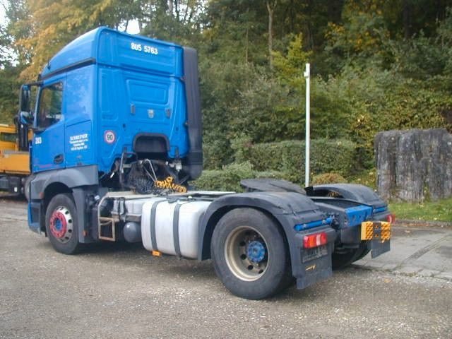 Mercedes-Benz 1843 - Cabeza tractora: foto 3 Mercedes-Benz 1843 - Cabeza tractora: foto 3