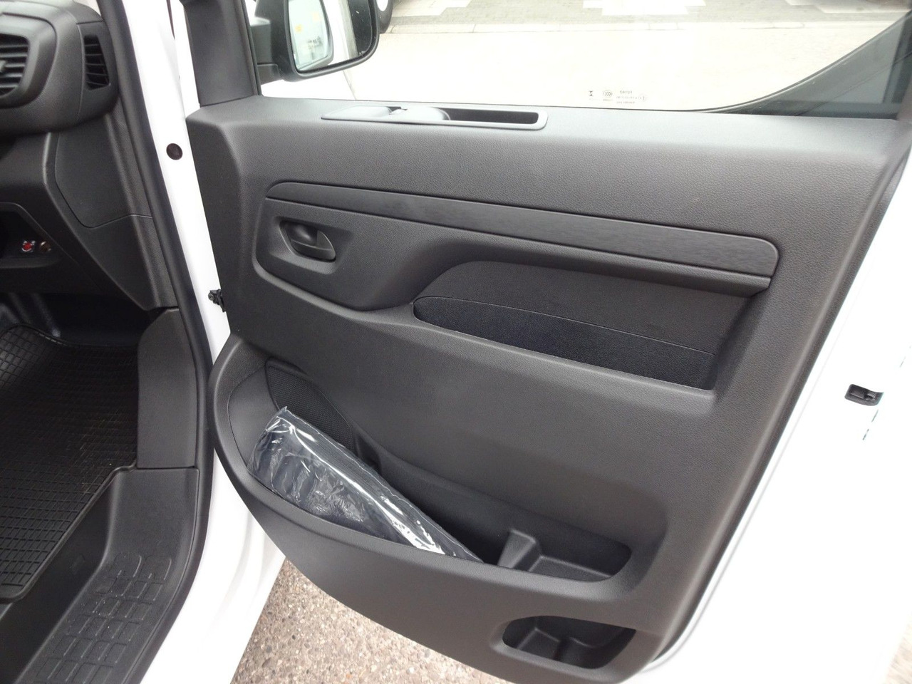 Leasing de  Opel 50 x Vivaro Kasten L1H1, Klima, PDC, Opel 50 x Vivaro Kasten L1H1, Klima, PDC,: foto 11