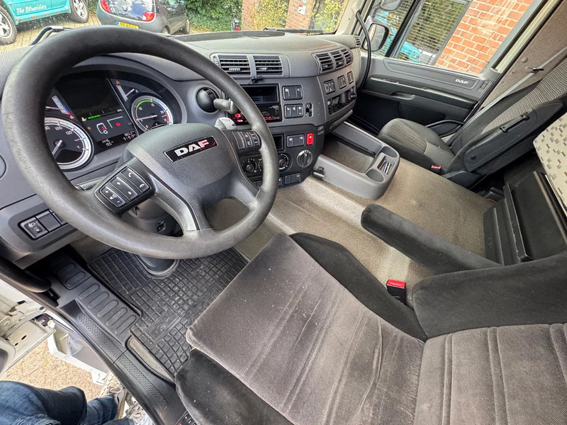 DAF CF 370 4X2 Space Cab Side ACC APK 10/2025 NL Truck - Cabeza tractora: foto 5 DAF CF 370 4X2 Space Cab Side ACC APK 10/2025 NL Truck - Cabeza tractora: foto 5