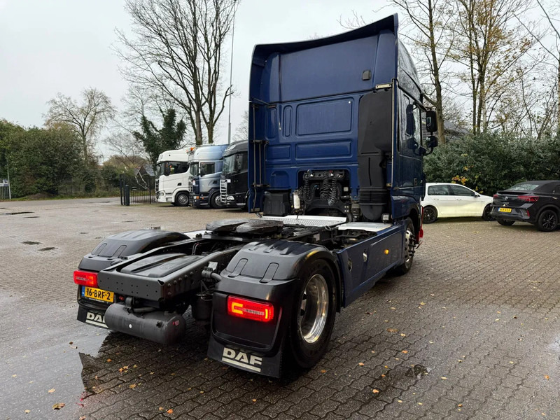 DAF XF 450 SSC Super Space LED Smarrttacho 2 Standairco Leer NL Truck - Cabeza tractora: foto 4 DAF XF 450 SSC Super Space LED Smarrttacho 2 Standairco Leer NL Truck - Cabeza tractora: foto 4