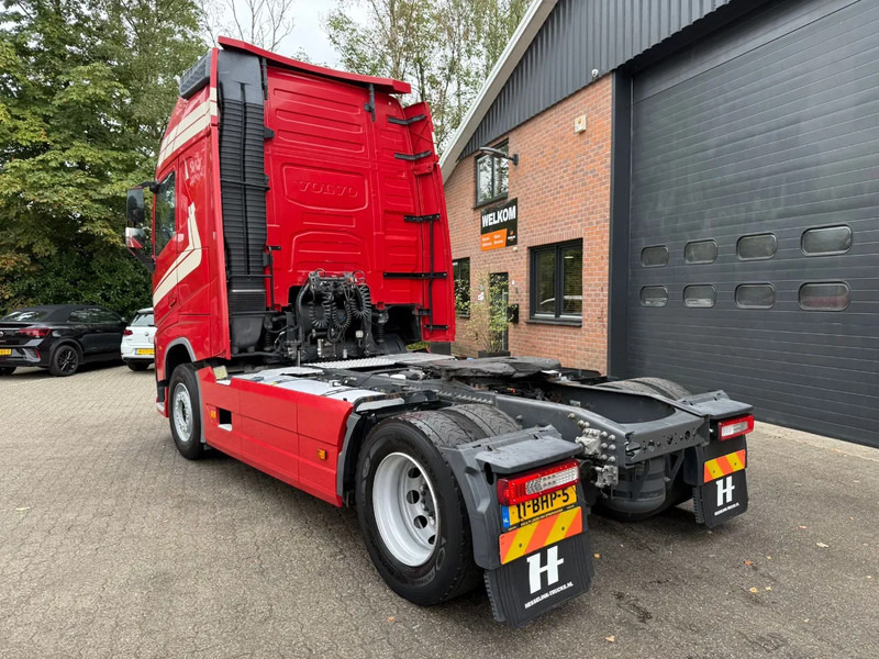 Volvo FH 460 4X2 Globetrotter XL 2x tank NL Truck - Cabeza tractora: foto 2 Volvo FH 460 4X2 Globetrotter XL 2x tank NL Truck - Cabeza tractora: foto 2