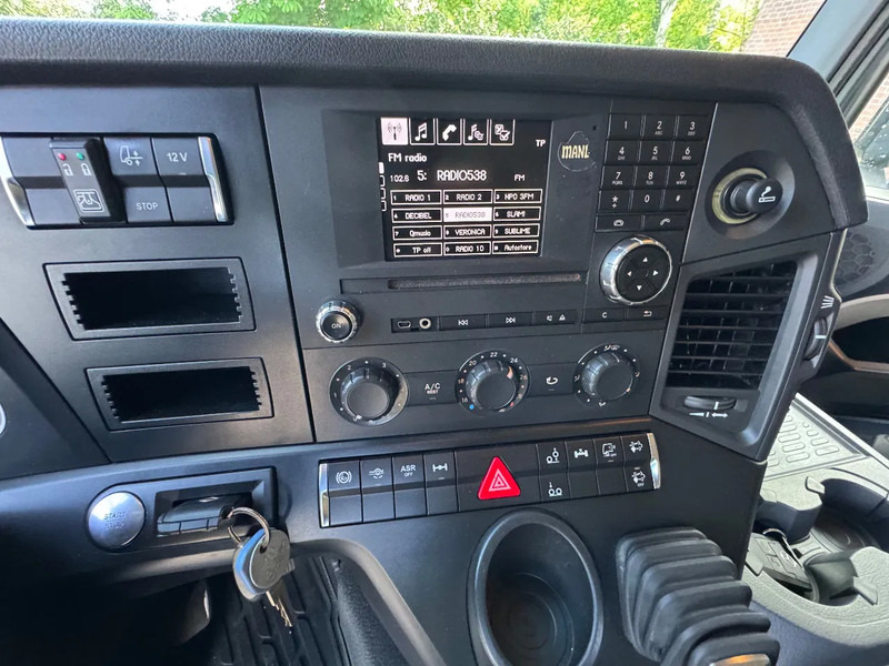 Mercedes-Benz Actros 2748 6X2 Bigspace AHK 623.380KM! 8.1M Heiwo box, Stuuras, Top condition - Camión caja cerrada: foto 5 Mercedes-Benz Actros 2748 6X2 Bigspace AHK 623.380KM! 8.1M Heiwo box, Stuuras, Top condition - Camión caja cerrada: foto 5
