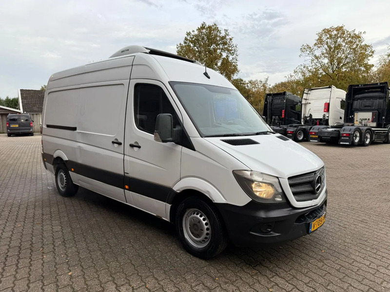 Mercedes-Benz Sprinter Dual Zone Frigo -30/+30 Automaat NL Van APK/TUV 02-06-2026 - Furgoneta frigorifica, Furgoneta combi: foto 2 Mercedes-Benz Sprinter Dual Zone Frigo -30/+30 Automaat NL Van APK/TUV 02-06-2026 - Furgoneta frigorifica, Furgoneta combi: foto 2