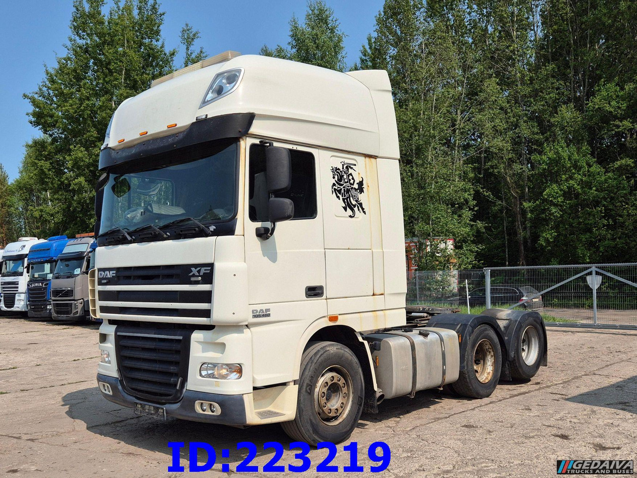 DAF XF 105.460 6X2 (10 tyre) Retarder Euro5 - Cabeza tractora: foto 3 DAF XF 105.460 6X2 (10 tyre) Retarder Euro5 - Cabeza tractora: foto 3