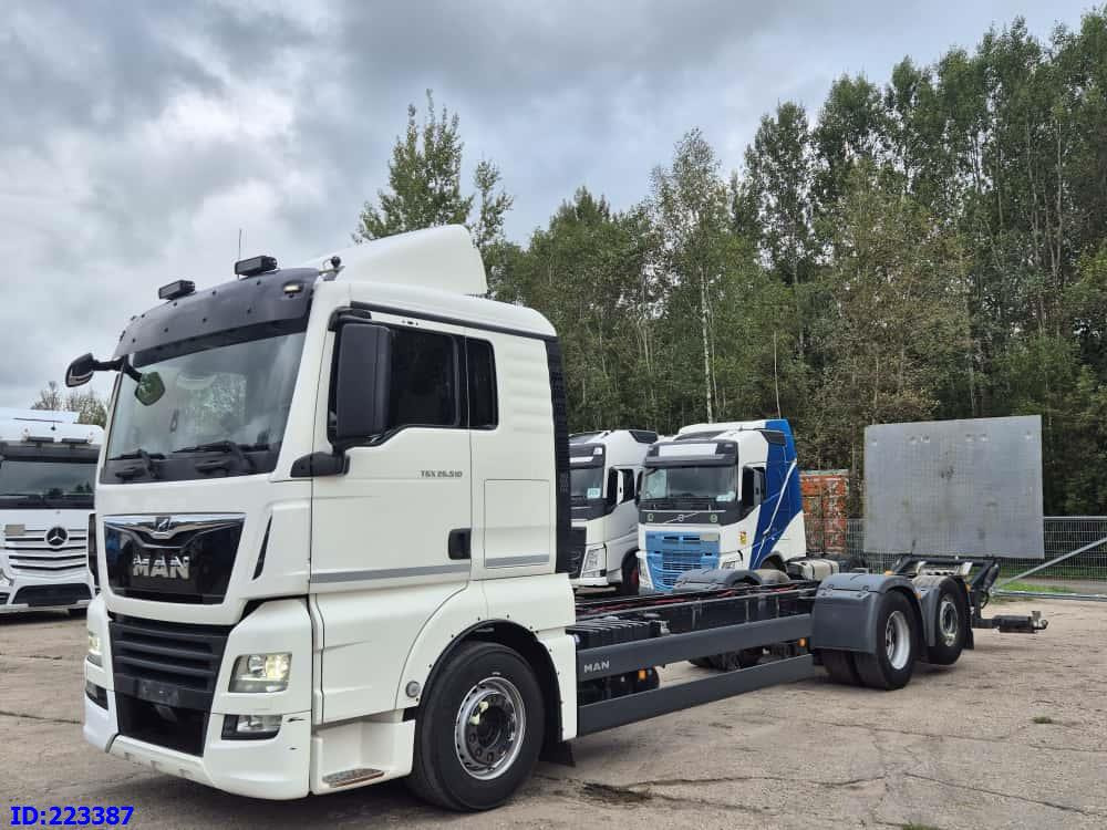 MAN TGX 26.510 WB 5900 6X2 Steering axle - Camión chasis: foto 1 MAN TGX 26.510 WB 5900 6X2 Steering axle - Camión chasis: foto 1