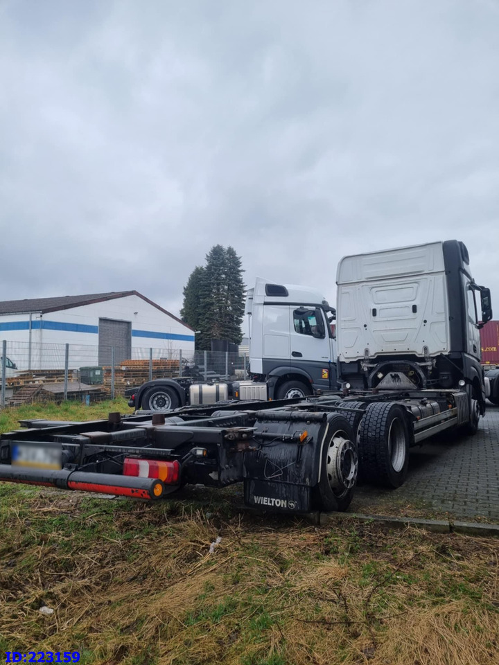 MERCEDES-BENZ Actros 2542 BDF 6x2 Euro6 - Camión chasis: foto 5 MERCEDES-BENZ Actros 2542 BDF 6x2 Euro6 - Camión chasis: foto 5