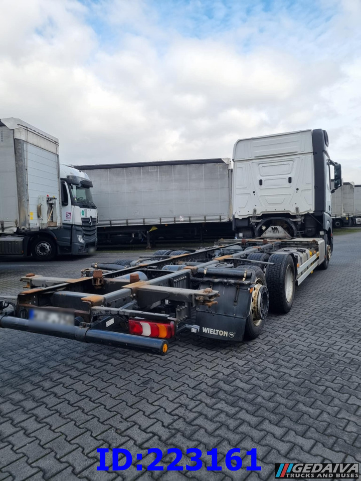MERCEDES-BENZ Actros 2542 BDF 6x2 Euro6 - Camión chasis: foto 3 MERCEDES-BENZ Actros 2542 BDF 6x2 Euro6 - Camión chasis: foto 3