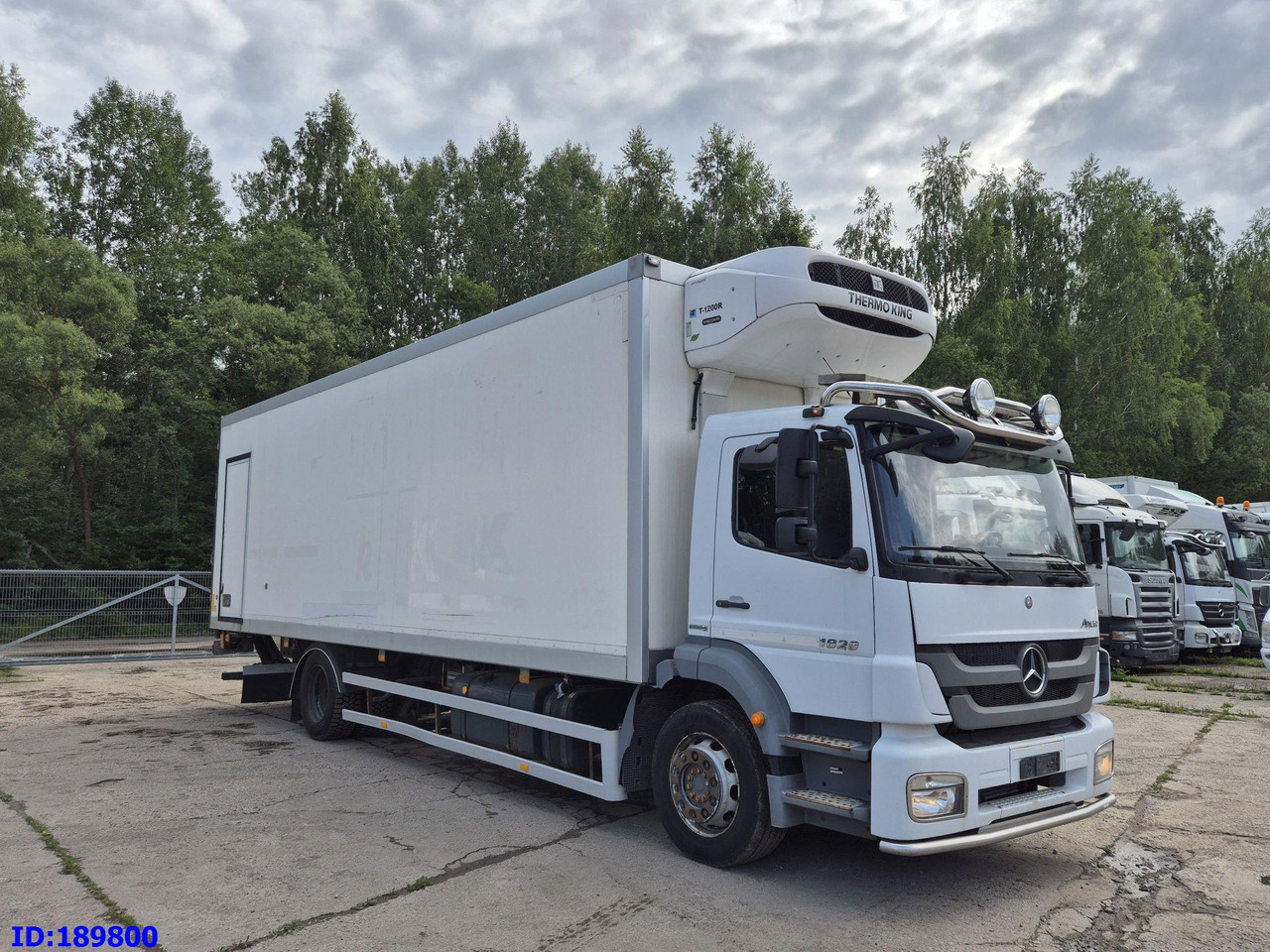 MERCEDES-BENZ Axor 1829 Euro5 Manual + Tail lift - Camión frigorífico: foto 4 MERCEDES-BENZ Axor 1829 Euro5 Manual + Tail lift - Camión frigorífico: foto 4