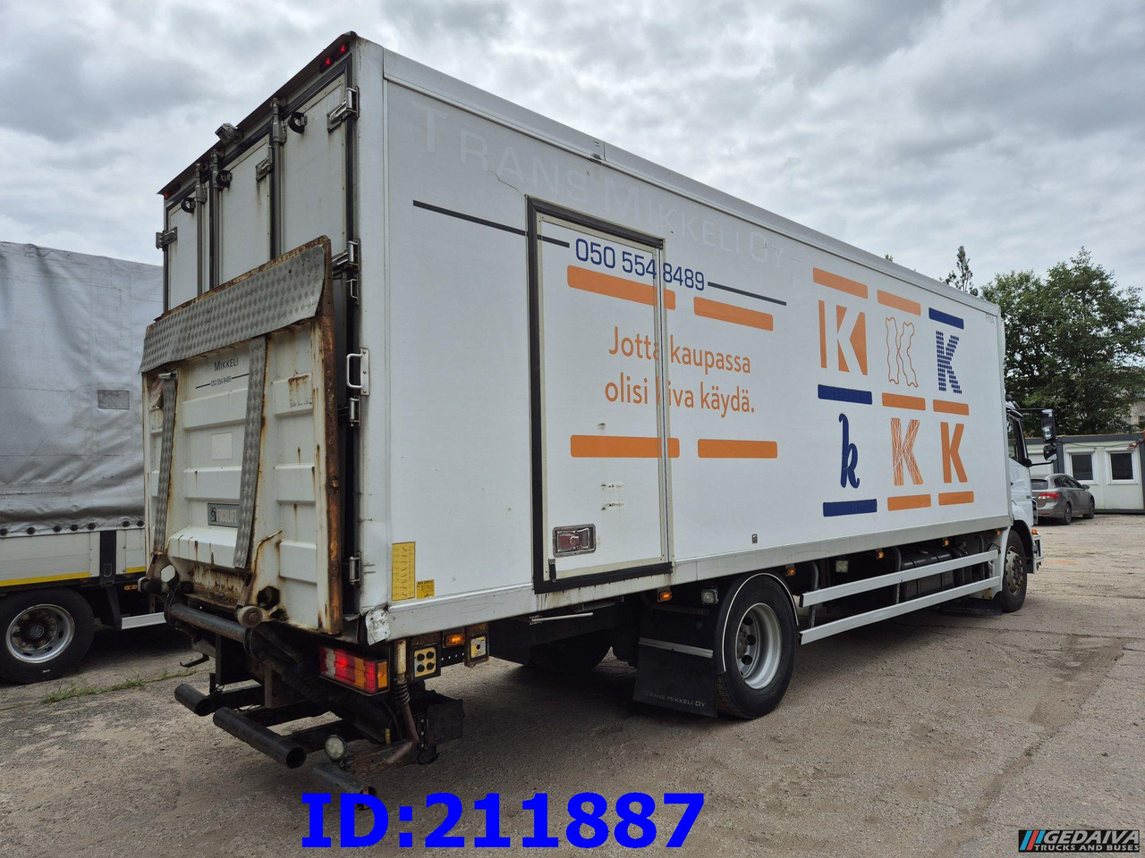 MERCEDES-BENZ Axor 1833 - Manual - Camión frigorífico: foto 5 MERCEDES-BENZ Axor 1833 - Manual - Camión frigorífico: foto 5