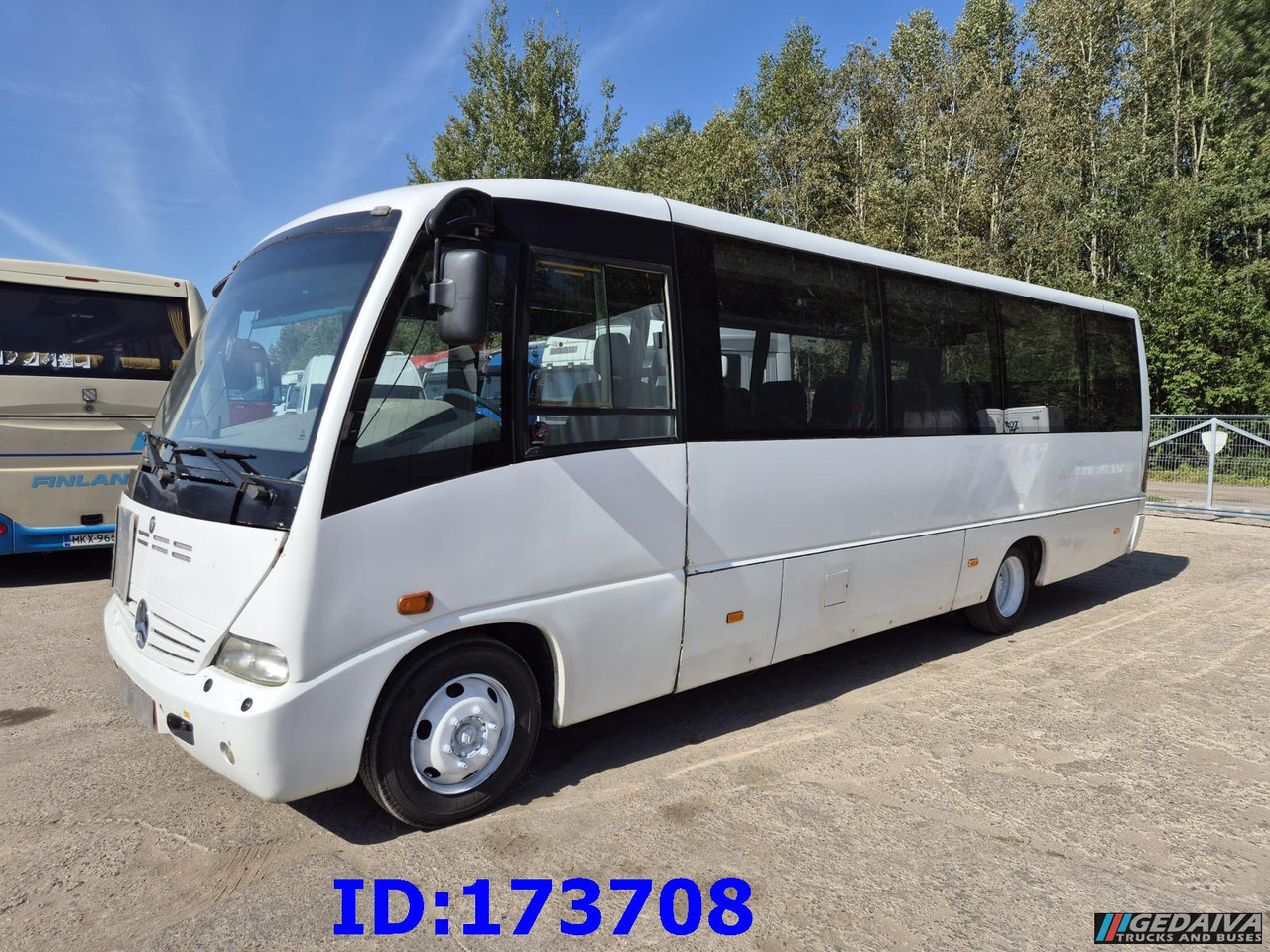 MERCEDES-BENZ Medio 30 Seat - Autocar: foto 1 MERCEDES-BENZ Medio 30 Seat - Autocar: foto 1