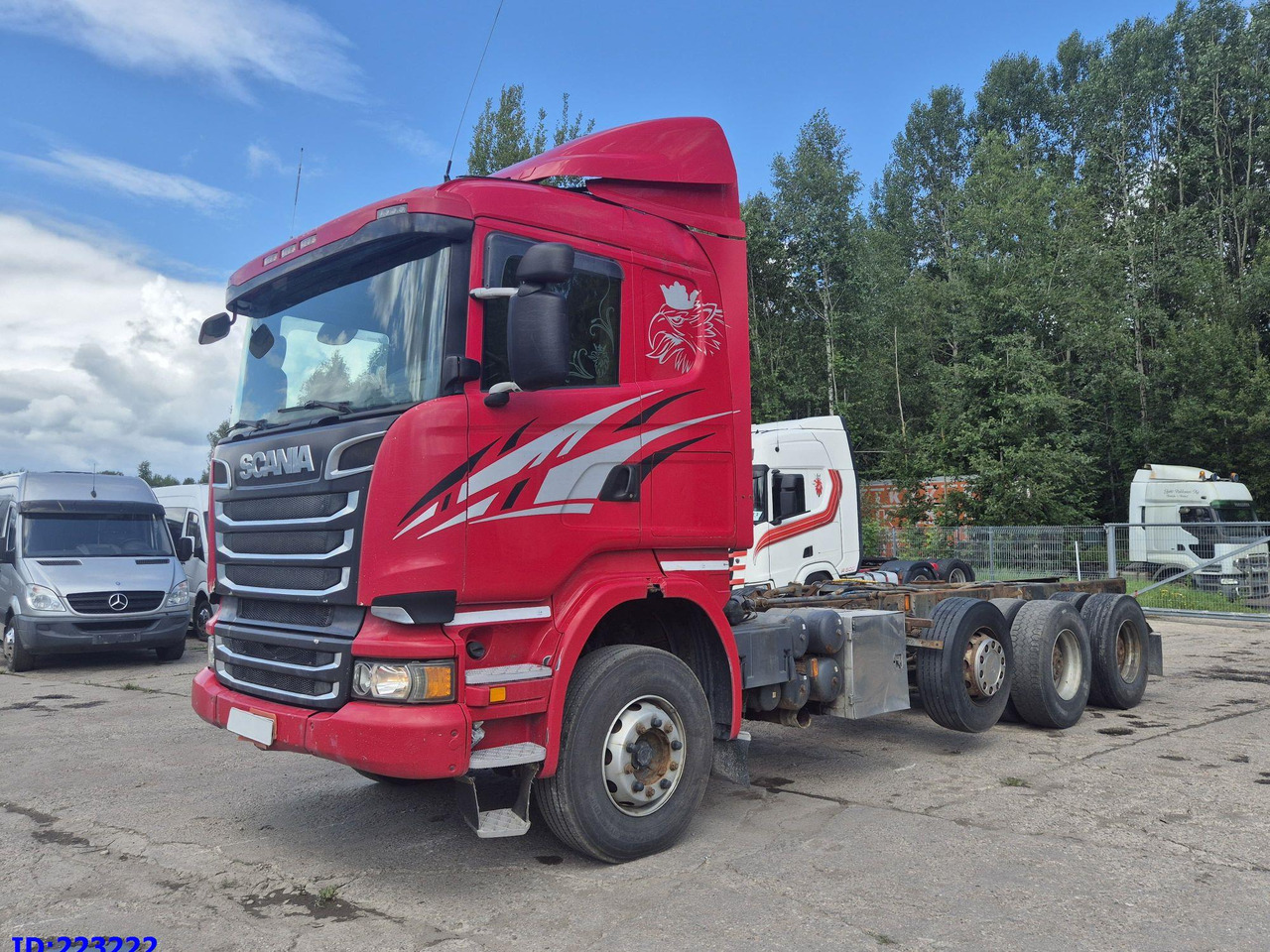 SCANIA R620 - 8x4 - Steering axle - Camión chasis: foto 1 SCANIA R620 - 8x4 - Steering axle - Camión chasis: foto 1