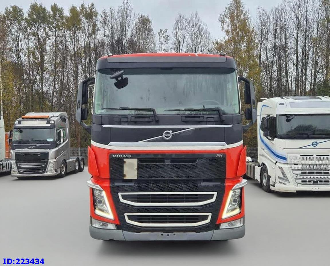 VOLVO FH13 500HP 6x2 - Camión chasis: foto 2 VOLVO FH13 500HP 6x2 - Camión chasis: foto 2