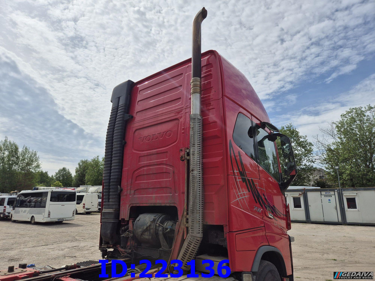 VOLVO FH16 750HP - 8x4 -Big Axles - Camión chasis: foto 5 VOLVO FH16 750HP - 8x4 -Big Axles - Camión chasis: foto 5