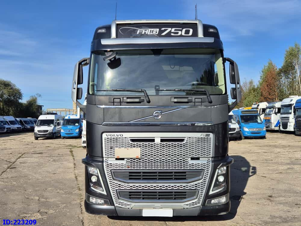 VOLVO FH16 750HP 8x4 Steering axle - Camión chasis: foto 2 VOLVO FH16 750HP 8x4 Steering axle - Camión chasis: foto 2
