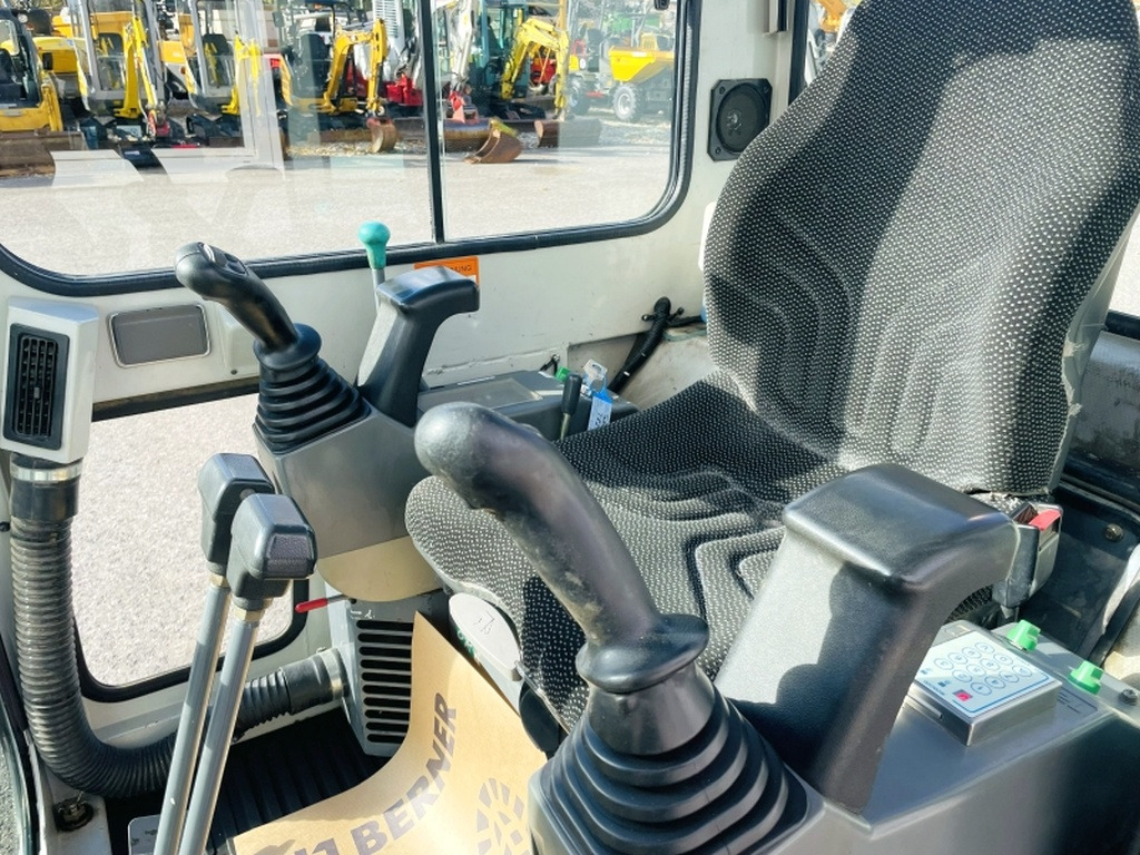 Takeuchi TB219 (4096) - Miniexcavadora: foto 5 Takeuchi TB219 (4096) - Miniexcavadora: foto 5