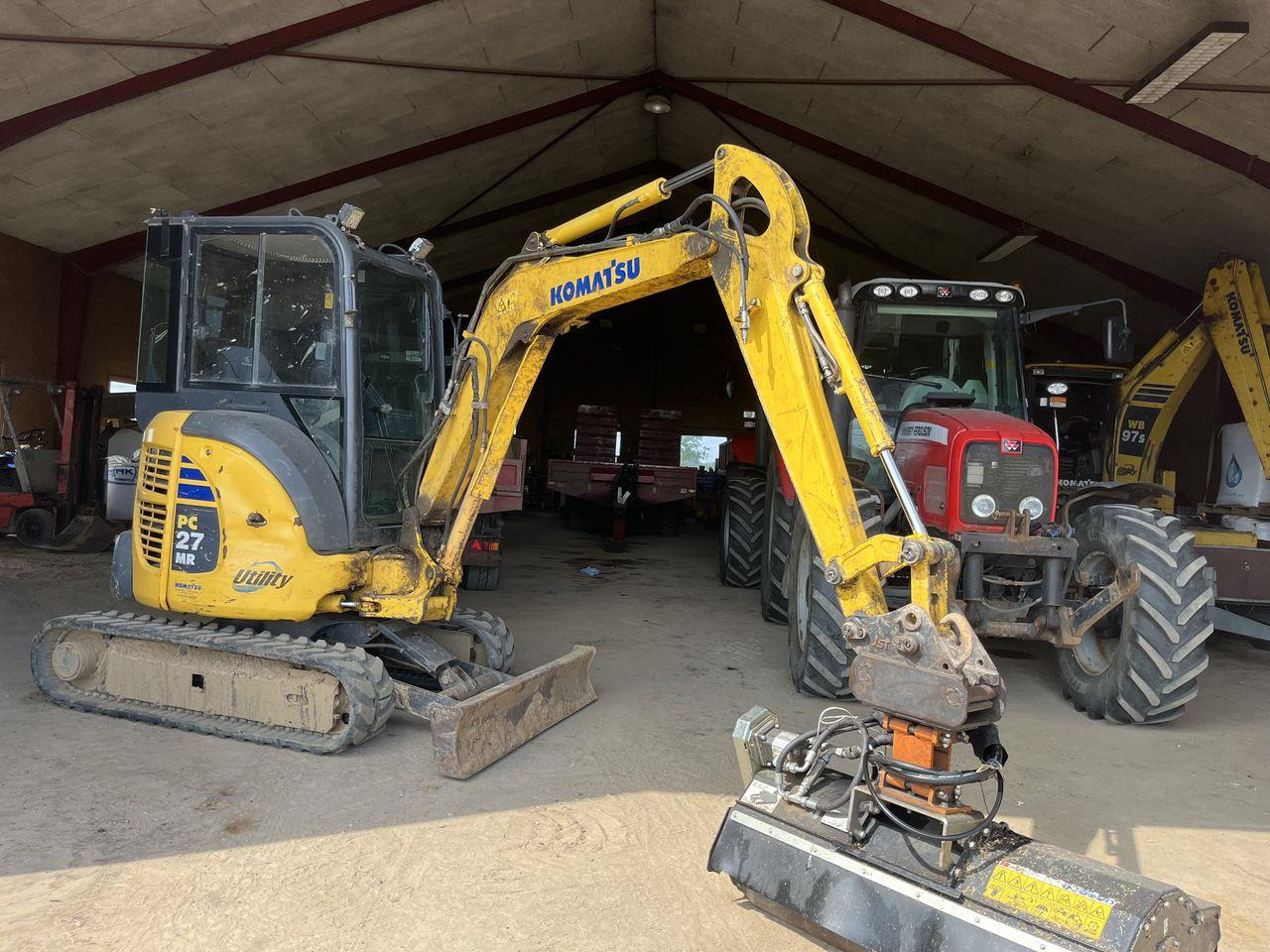 Komatsu PC27MR-2 - Miniexcavadora: foto 1 Komatsu PC27MR-2 - Miniexcavadora: foto 1