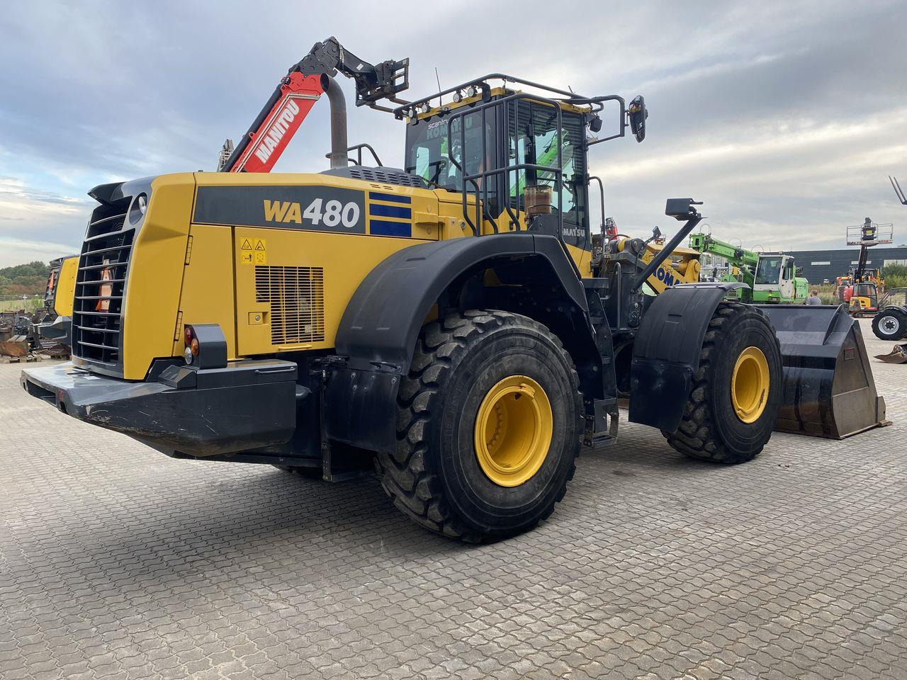 Komatsu WA480-8 - Cargadora de ruedas: foto 4 Komatsu WA480-8 - Cargadora de ruedas: foto 4