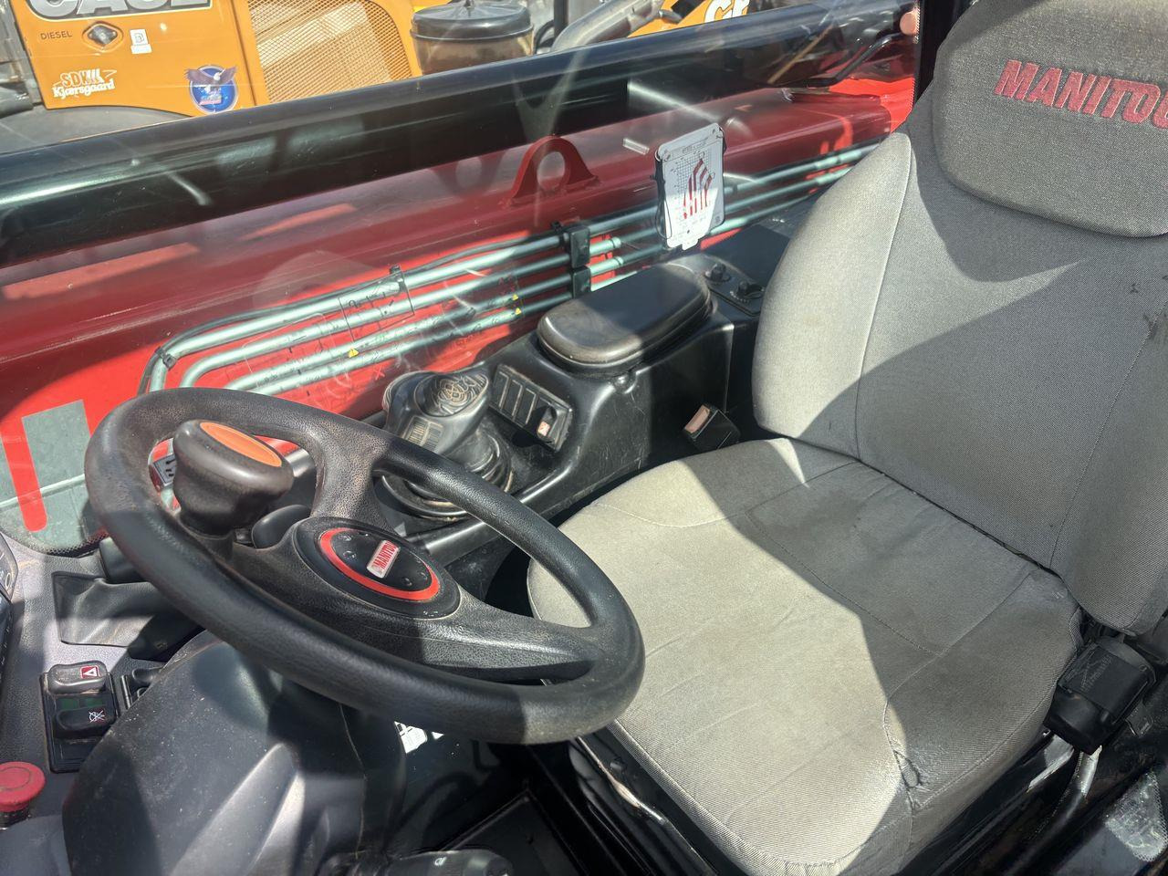 Manitou MT933 EASY COMFORT - Manipulador telescópico: foto 3 Manitou MT933 EASY COMFORT - Manipulador telescópico: foto 3