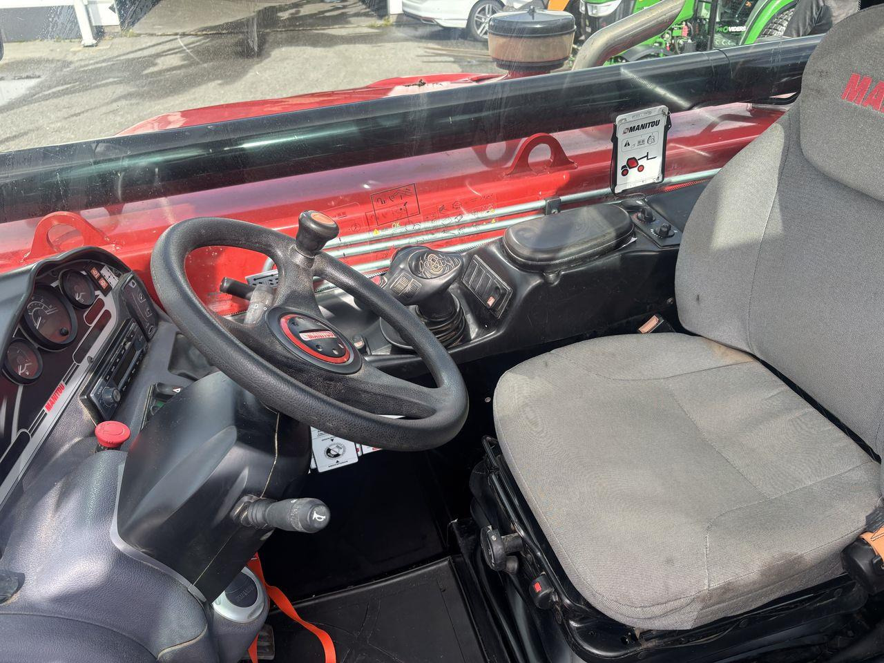 Manitou MT933 EASY COMFORT - Manipulador telescópico: foto 3 Manitou MT933 EASY COMFORT - Manipulador telescópico: foto 3