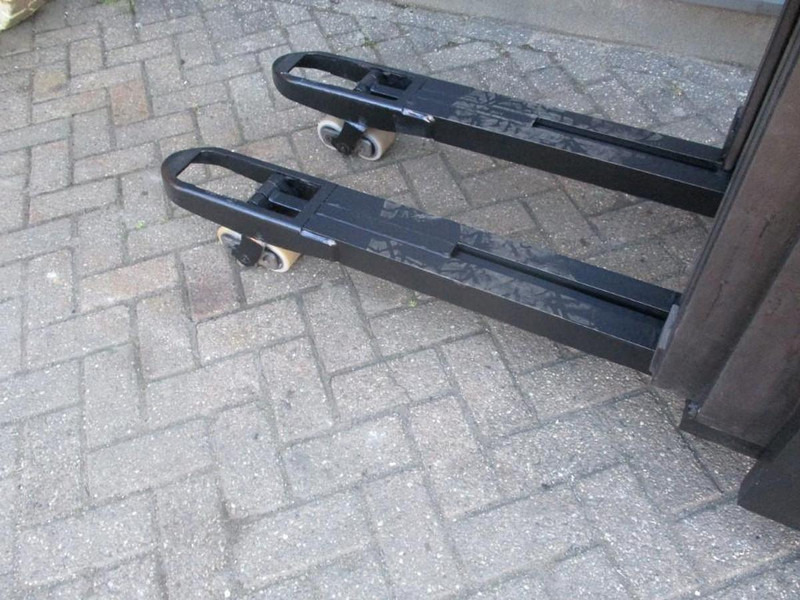 Apilador BT SPE 160L: foto 9 Apilador BT SPE 160L: foto 9