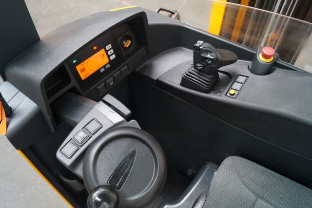 Jungheinrich ETV214 - Retráctil: foto 3 Jungheinrich ETV214 - Retráctil: foto 3