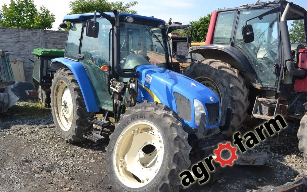 New Holland T5050 skrzynia silnik most obudowa piasta blok zawór - Caja de cambios para Maquinaria agrícola: foto 3 New Holland T5050 skrzynia silnik most obudowa piasta blok zawór - Caja de cambios para Maquinaria agrícola: foto 3