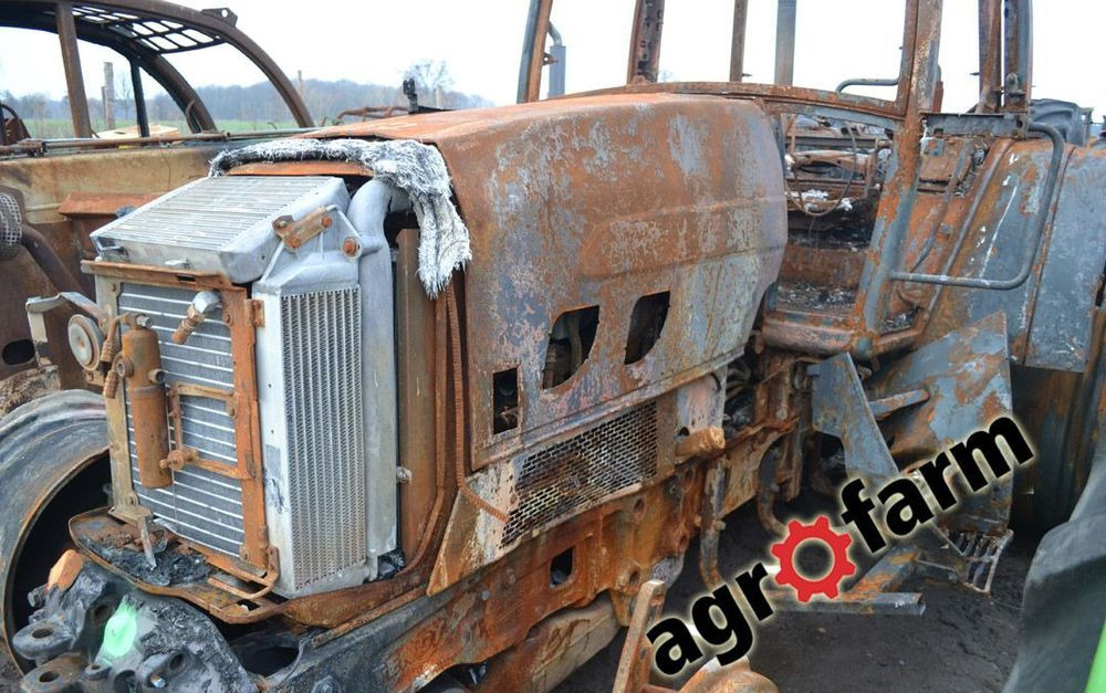 Fendt części 711 712 714 716 718 720 VARIO silnik skrzynia most wał zwrotnica piasta obudowa zawór - Recambio para Maquinaria agrícola: foto 2 Fendt części 711 712 714 716 718 720 VARIO silnik skrzynia most wał zwrotnica piasta obudowa zawór - Recambio para Maquinaria agrícola: foto 2