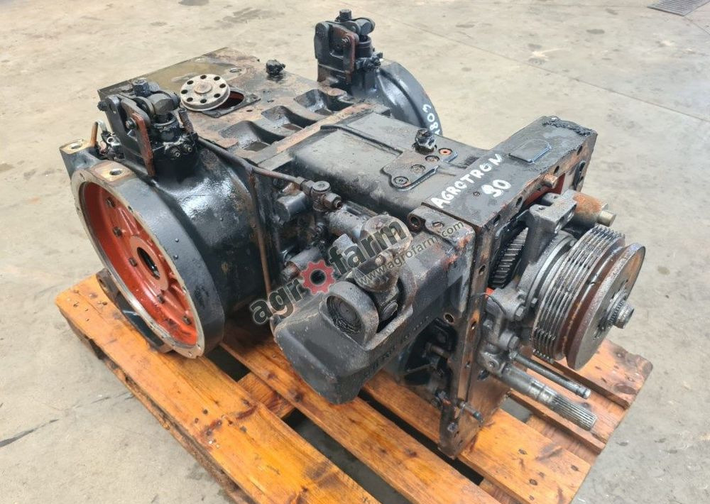 Skrzynia biegów, most tylny Deutz Agrotron 90 - Caja de cambios: foto 1 Skrzynia biegów, most tylny Deutz Agrotron 90 - Caja de cambios: foto 1