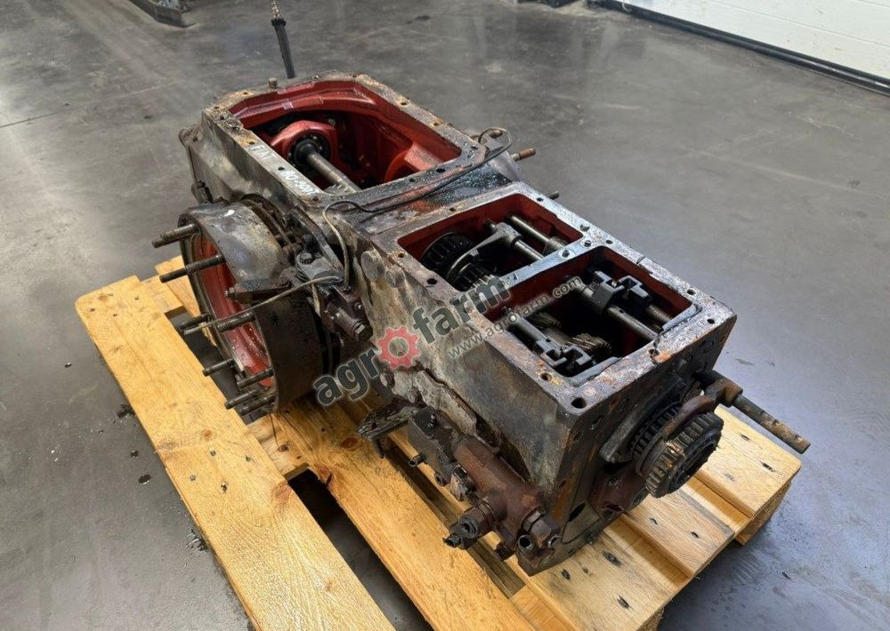 Skrzynia biegów z tylnym mostem Fiat 80-90 - Caja de cambios: foto 1 Skrzynia biegów z tylnym mostem Fiat 80-90 - Caja de cambios: foto 1