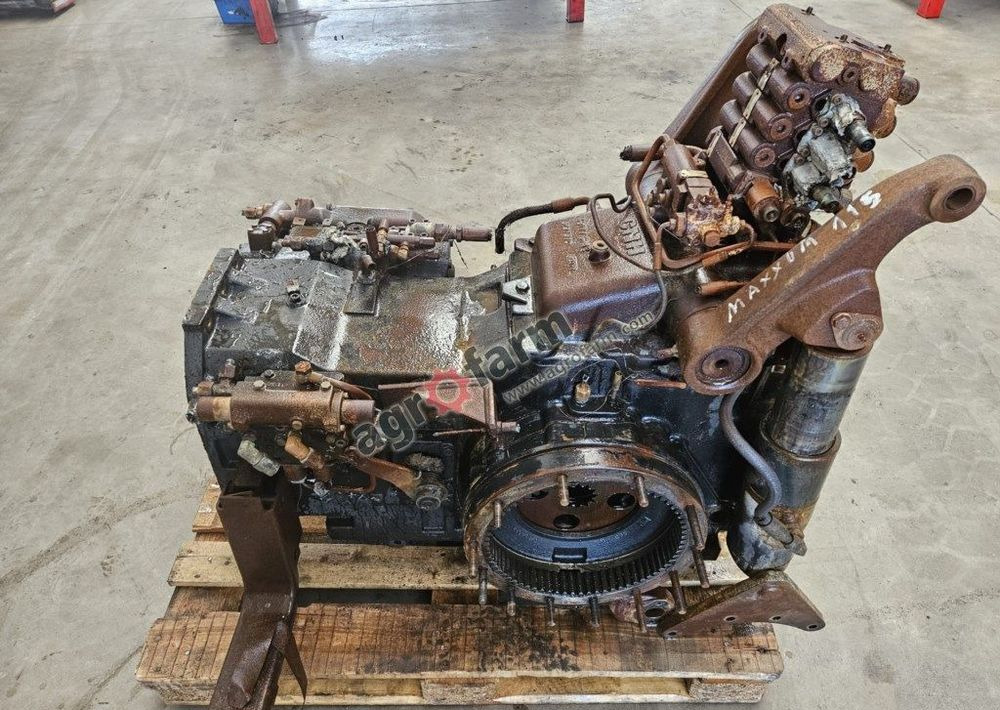 TYLNY MOST CASE MAXXUM 115 44980058 - Caja de cambios: foto 2 TYLNY MOST CASE MAXXUM 115 44980058 - Caja de cambios: foto 2