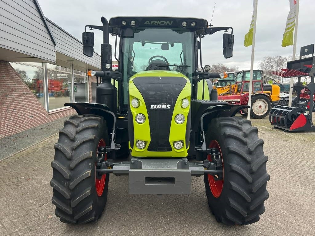 Claas Arion 610 CIS - Tractor: foto 4 Claas Arion 610 CIS - Tractor: foto 4