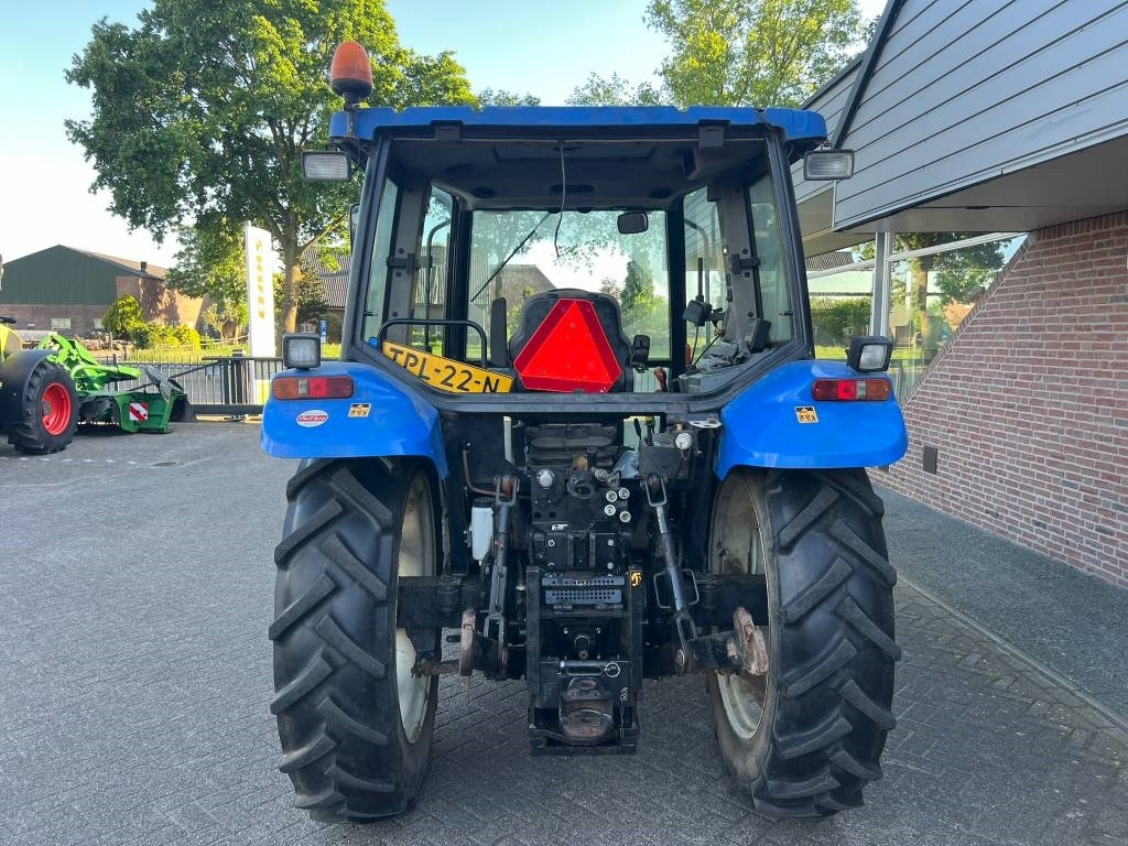 New Holland TL 90 - Tractor: foto 4 New Holland TL 90 - Tractor: foto 4