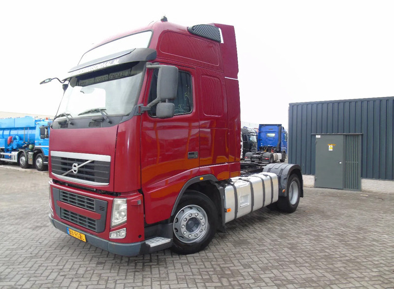 Volvo FH 420 + MANUAL + EURO 5 + 6x IN STOCK - Cabeza tractora: foto 2 Volvo FH 420 + MANUAL + EURO 5 + 6x IN STOCK - Cabeza tractora: foto 2