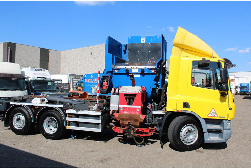 DAF CF 75 .310 + 6X2 STEERING - Camión de basura: foto 3 DAF CF 75 .310 + 6X2 STEERING - Camión de basura: foto 3