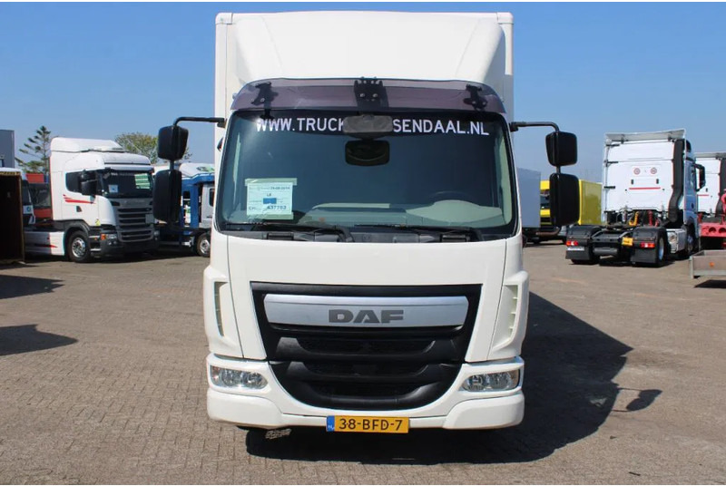 DAF LF 180 + Euro 6 + Dhollandia Lift + 12t - Camión caja cerrada: foto 2 DAF LF 180 + Euro 6 + Dhollandia Lift + 12t - Camión caja cerrada: foto 2