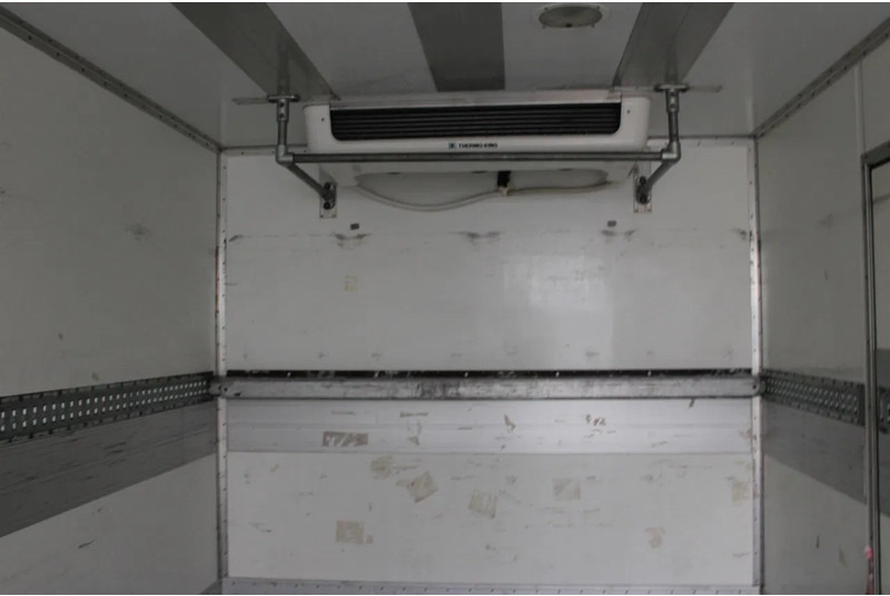 DAF LF 45.130 + EURO 5 + thermo king LOW KM + MANUAL - Camión frigorífico: foto 5 DAF LF 45.130 + EURO 5 + thermo king LOW KM + MANUAL - Camión frigorífico: foto 5