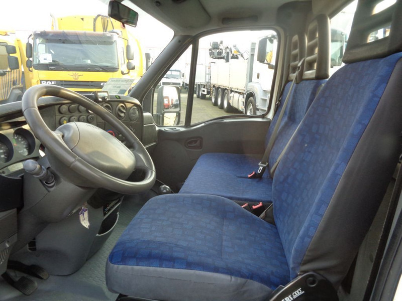 Iveco Daily reserved !!! 40C17 + Manual - Furgoneta caja abierta: foto 4 Iveco Daily reserved !!! 40C17 + Manual - Furgoneta caja abierta: foto 4