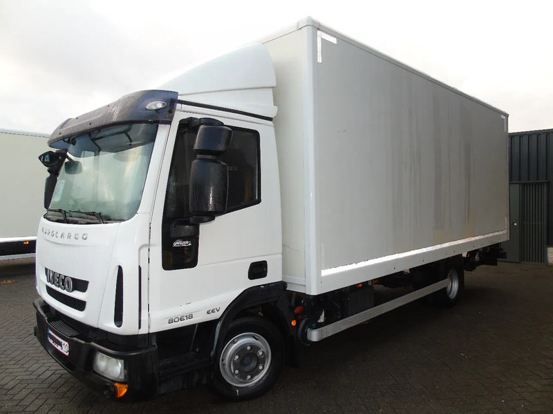 Iveco Eurocargo 80E18 + 3 SEATS - Camión caja cerrada: foto 3 Iveco Eurocargo 80E18 + 3 SEATS - Camión caja cerrada: foto 3