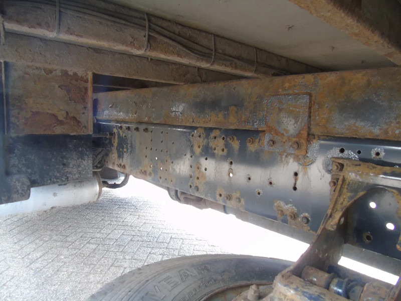 Camión frigorífico Iveco Stralis 360 + THERMO KING T600R + EURO 6 + 3T LIFT: foto 17 Camión frigorífico Iveco Stralis 360 + THERMO KING T600R + EURO 6 + 3T LIFT: foto 17