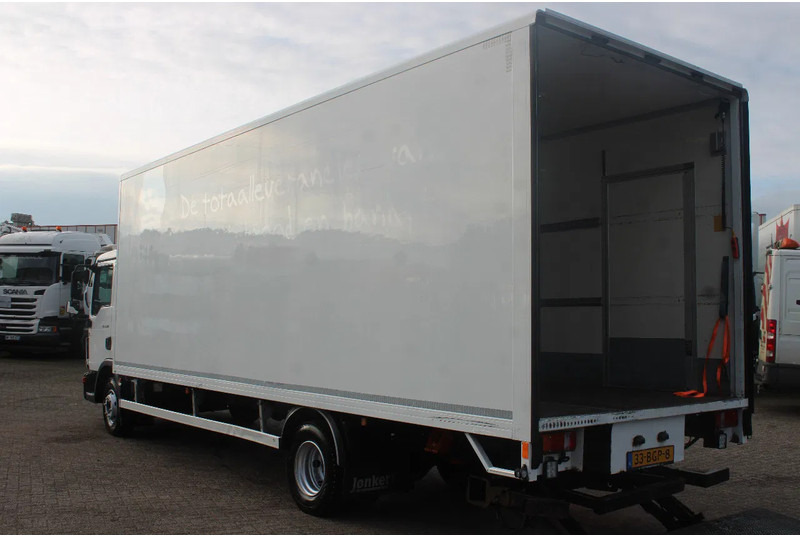 Camión caja cerrada MAN TGL reserved 12.180 + EURO 6 + 12T: foto 10