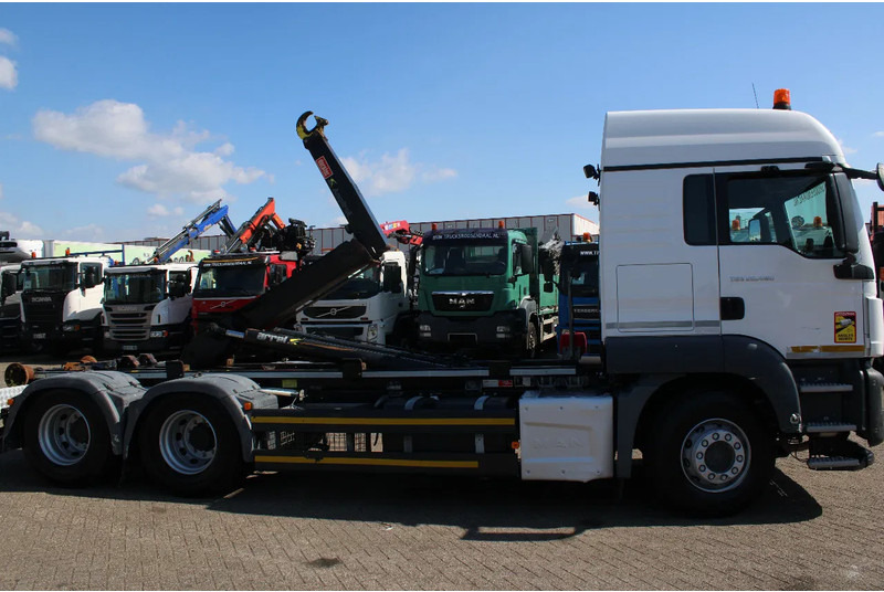 MAN TGS 28.460 + 6X2 + HOOKSYSTEM 20TONS + EURO 6 - Camión multibasculante: foto 5 MAN TGS 28.460 + 6X2 + HOOKSYSTEM 20TONS + EURO 6 - Camión multibasculante: foto 5