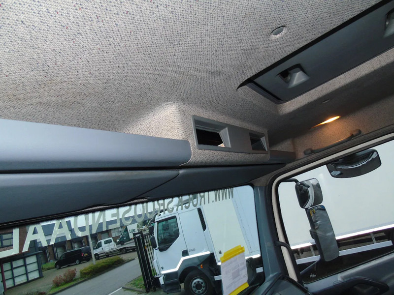 Camión caja cerrada Mercedes-Benz Atego 1218 + MANUAL + LIFT: foto 17 Camión caja cerrada Mercedes-Benz Atego 1218 + MANUAL + LIFT: foto 17