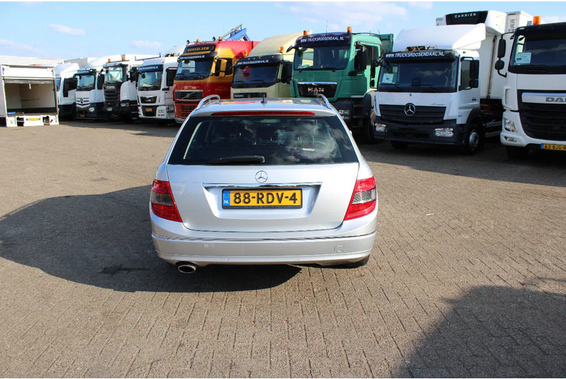 Mercedes-Benz C-Klasse 250 / AUT / CRUISE CONTROL / HEATING - Coche: foto 3 Mercedes-Benz C-Klasse 250 / AUT / CRUISE CONTROL / HEATING - Coche: foto 3
