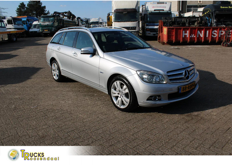 Mercedes-Benz C-Klasse 250 / AUT / CRUISE CONTROL / HEATING - Coche: foto 1 Mercedes-Benz C-Klasse 250 / AUT / CRUISE CONTROL / HEATING - Coche: foto 1