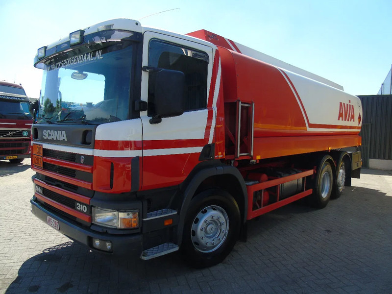 Scania 94 .310 +20.000liter + 6x2 + PUMP/METERS + manual + euro 2 - Camión cisterna: foto 4 Scania 94 .310 +20.000liter + 6x2 + PUMP/METERS + manual + euro 2 - Camión cisterna: foto 4