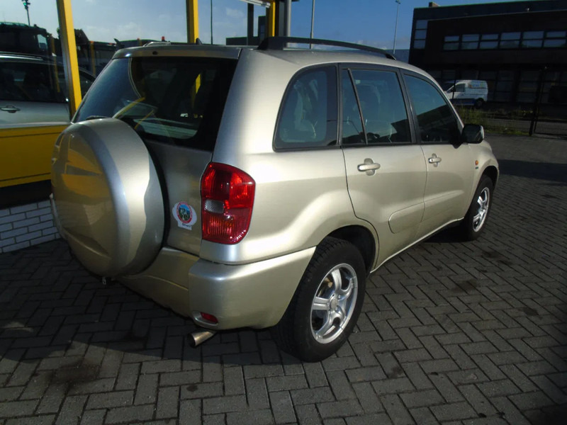 Toyota RAV4 + 4X4 + AUTOMAT + PETROL - SUV/ Todoterreno: foto 4 Toyota RAV4 + 4X4 + AUTOMAT + PETROL - SUV/ Todoterreno: foto 4