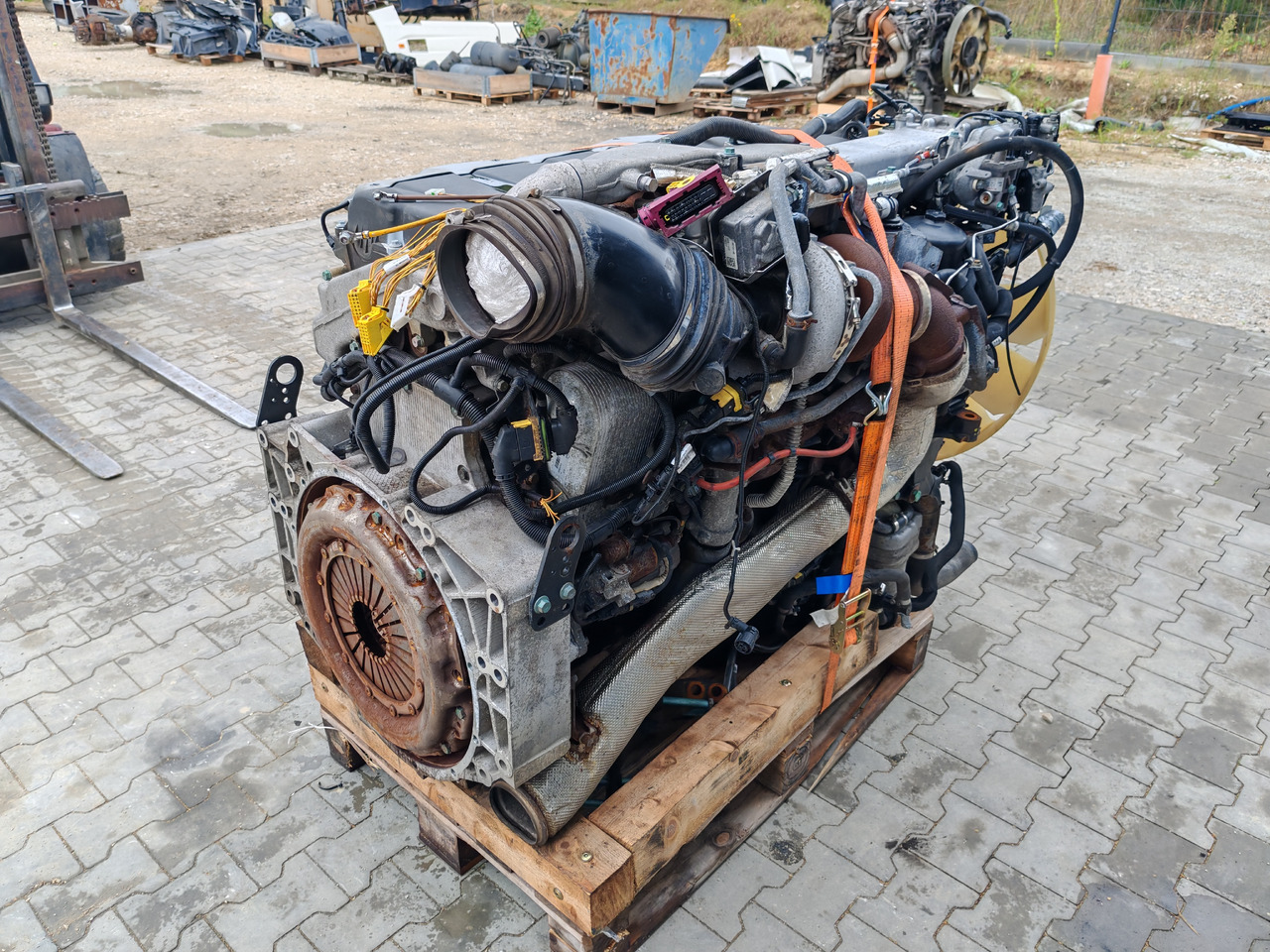 MAN TGX TGS / D2676 LF51 / COMPLETE ENGINE / WORLDWIDE DELIVERY - Motor: foto 4 MAN TGX TGS / D2676 LF51 / COMPLETE ENGINE / WORLDWIDE DELIVERY - Motor: foto 4