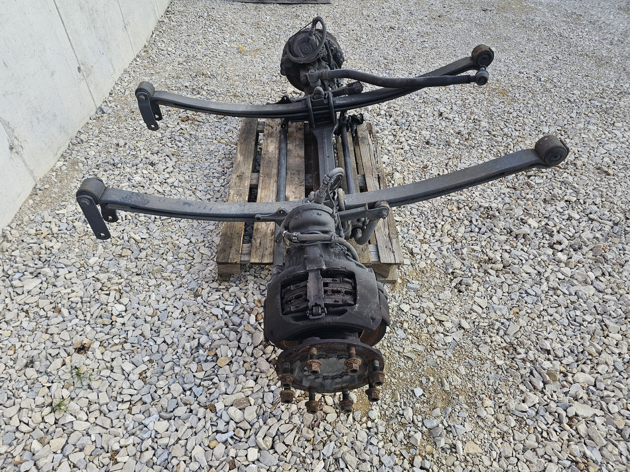 MERCEDES ATEGO MP4 12.XXX EURO 6 / COMPLETE FRONT AXLE - Eje delantero: foto 3 MERCEDES ATEGO MP4 12.XXX EURO 6 / COMPLETE FRONT AXLE - Eje delantero: foto 3